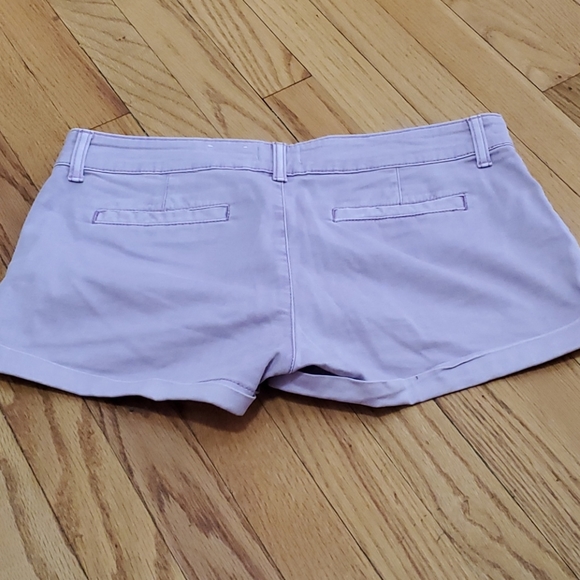 SHORTS - Picture 2 of 3